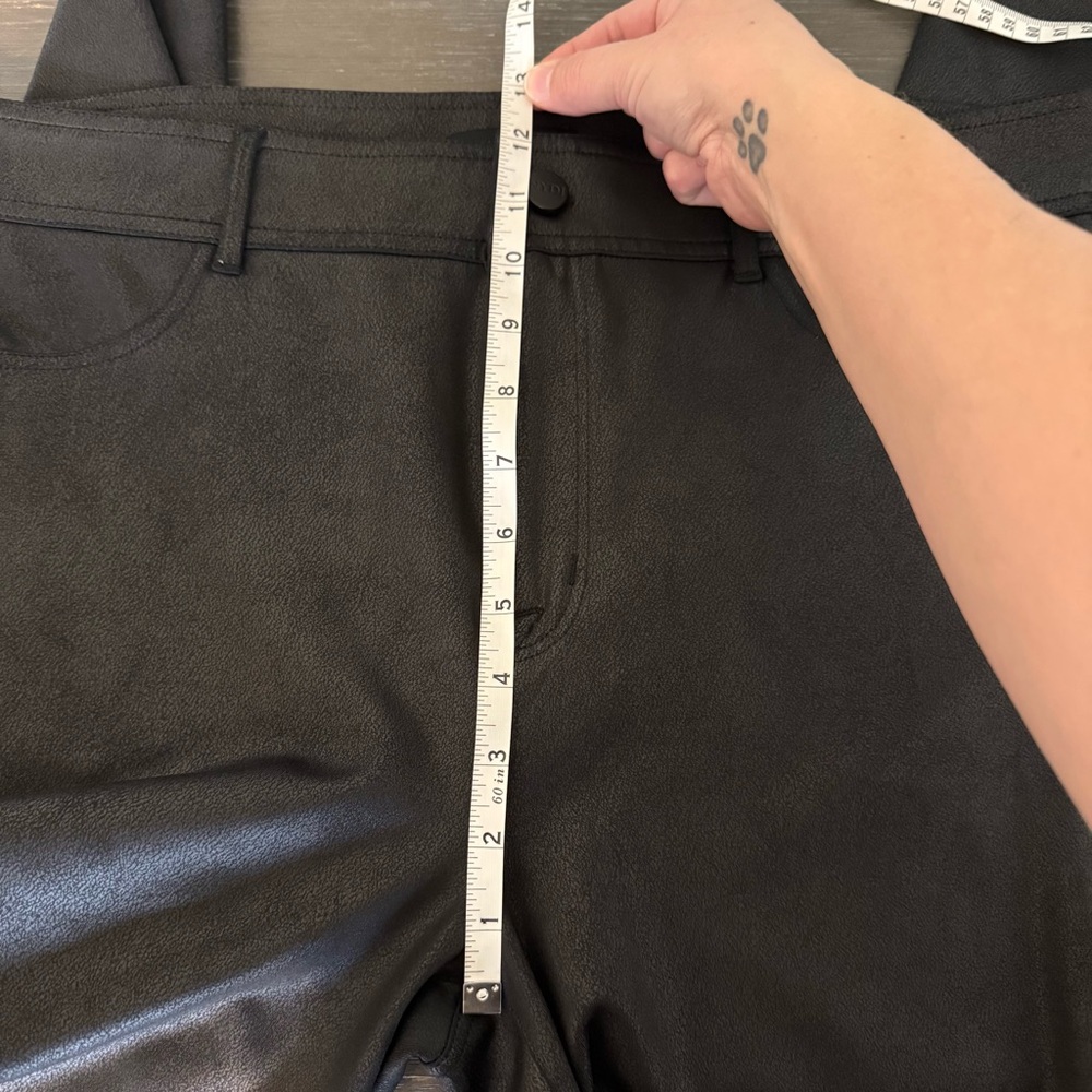 NYDJ Sculpt-Her Faux Leather Sheen Skinny Black Pants Women Size 12 - Picture 7 of 12